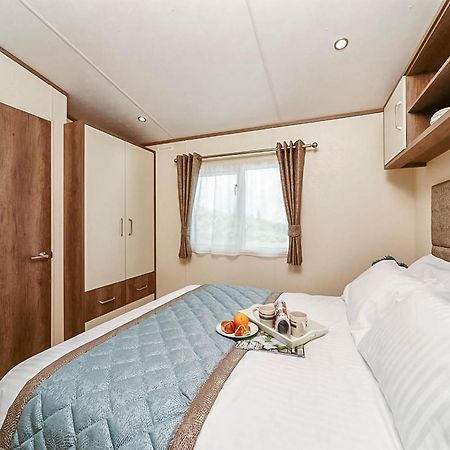 Praa Sands Holiday Park Saint Hilary  Екстер'єр фото